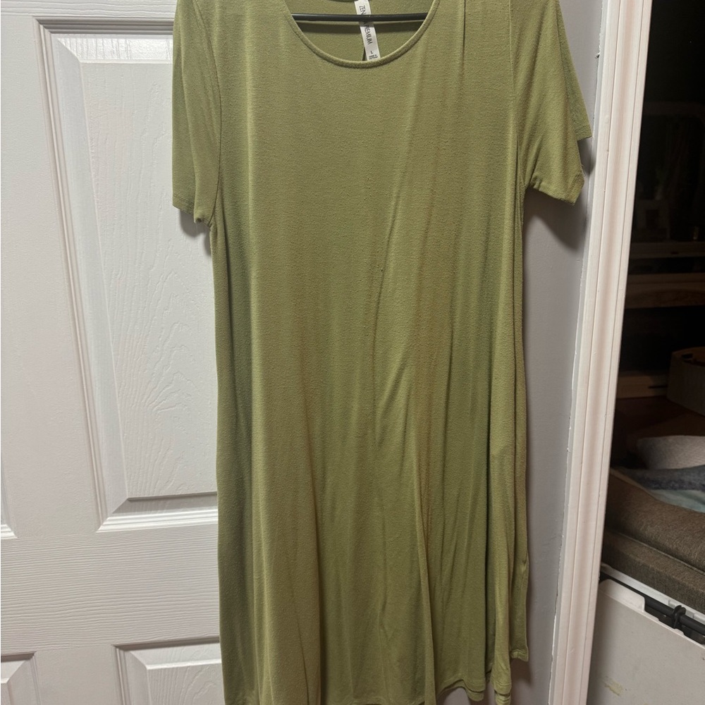 Zenana Outfitters Sage Green Midi Dress